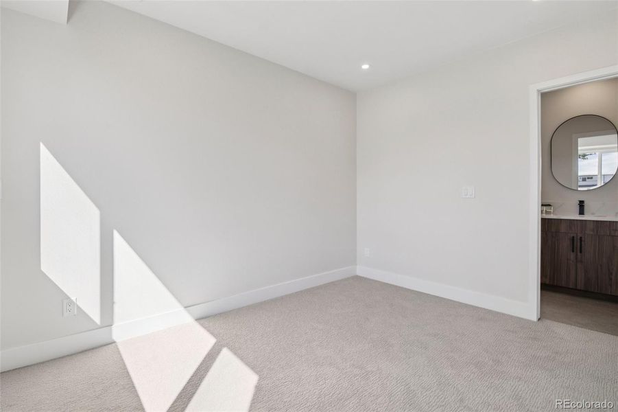 Spacious, unfurnished interior of a new home in , Denver (Image 24).