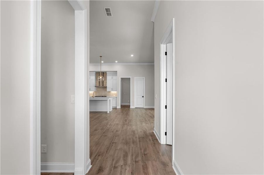 Spacious, unfurnished interior of a new home in Aberdeen, Hoschton (Image 19).