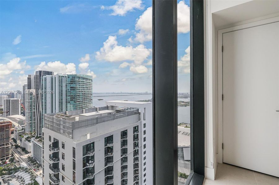 Condo located in Miami, FL showcasing its design and architecture (Image 25).