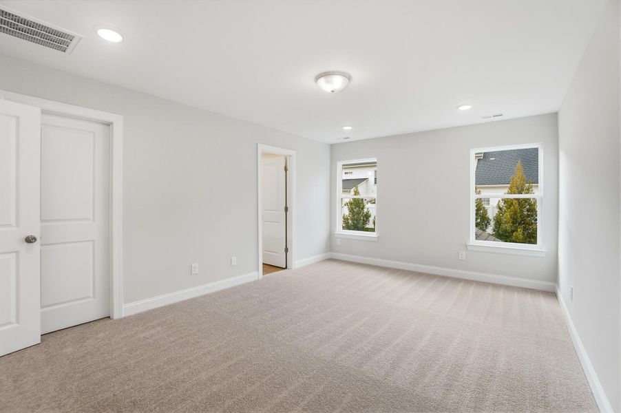 Spacious, unfurnished interior of a new home in Harrisburg Village Townhomes, Harrisburg (Image 56).