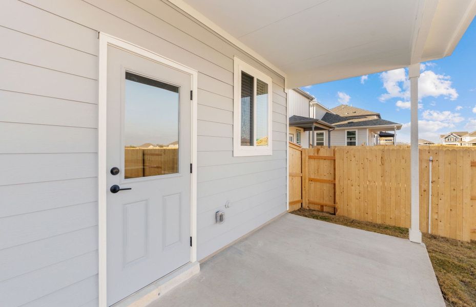 Exterior details and patio area of a home in Patterson Ranch, Georgetown (Image 23).