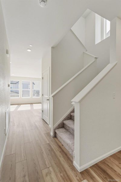 Spacious, unfurnished interior of a new home in Turnberry, Commerce City (Image 29).