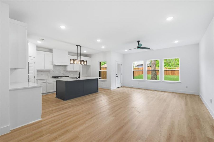 Spacious, unfurnished interior of a new home in , Denison (Image 34).