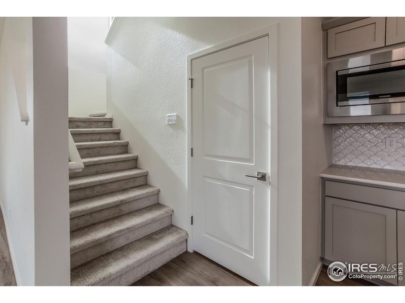 EXAMPLE PHOTOS: STAIRWAY