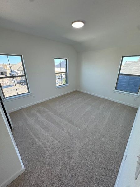 Spacious, unfurnished interior of a new home in Prairie Winds, Hutto (Image 28).