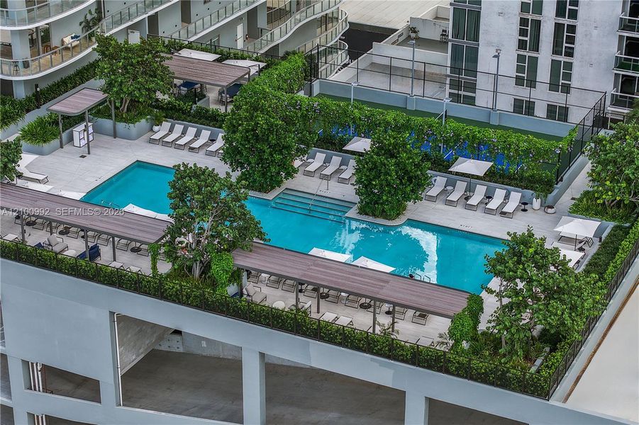 Condo located in Miami, FL showcasing its design and architecture (Image 29).