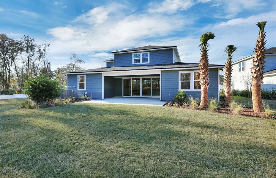 Representative exterior details of a home built from the Ashby Grand by Pulte Homes in Hyland Trail, Green Cove Springs (Image 3).