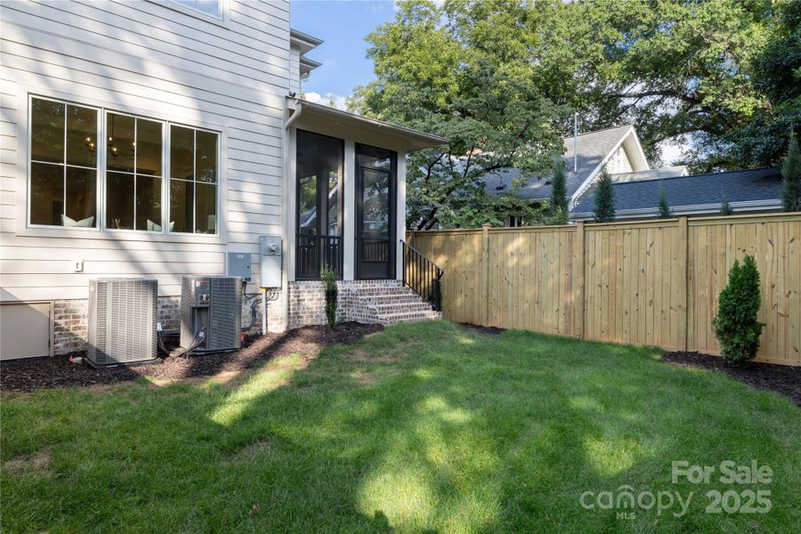 Exterior details and patio area of a home in , Charlotte (Image 24).
