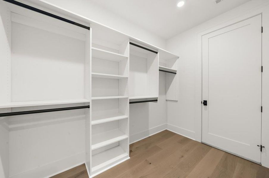 Image 82 of a home in .
