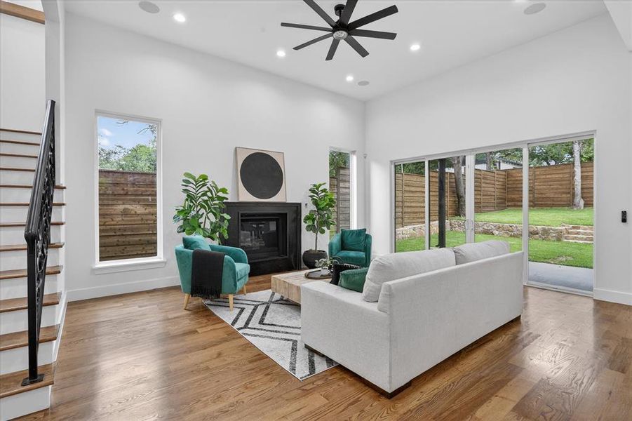 Furnished interior view inside a new home in , Dallas (Image 9).