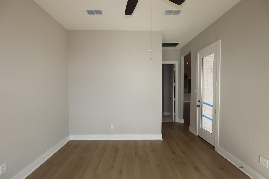 Spacious, unfurnished interior of a new home in Dunham Pointe, Cypress (Image 17).