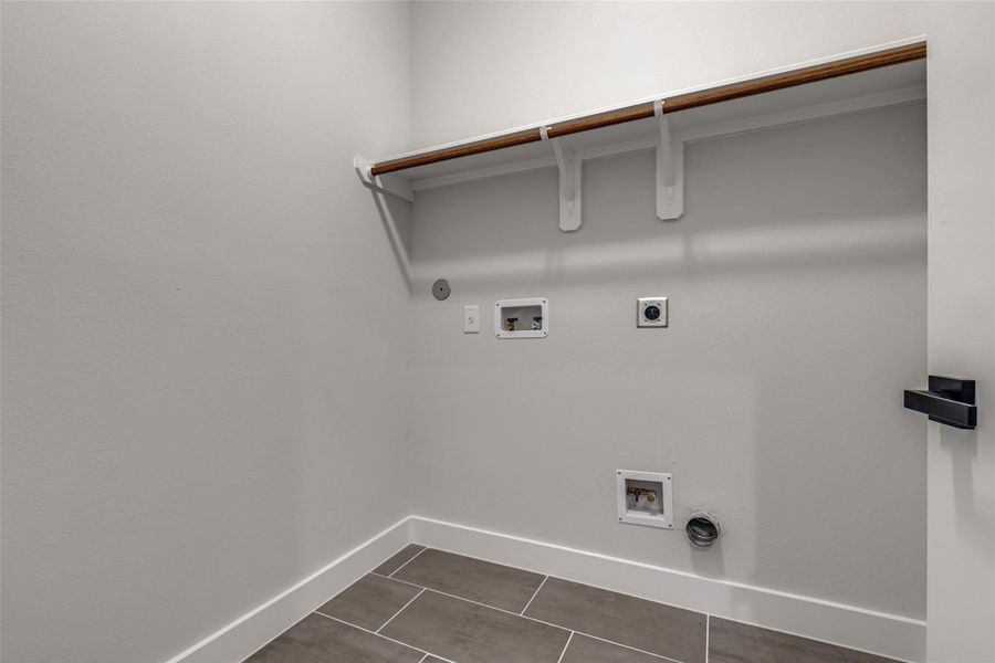 Image 10 of a home in .