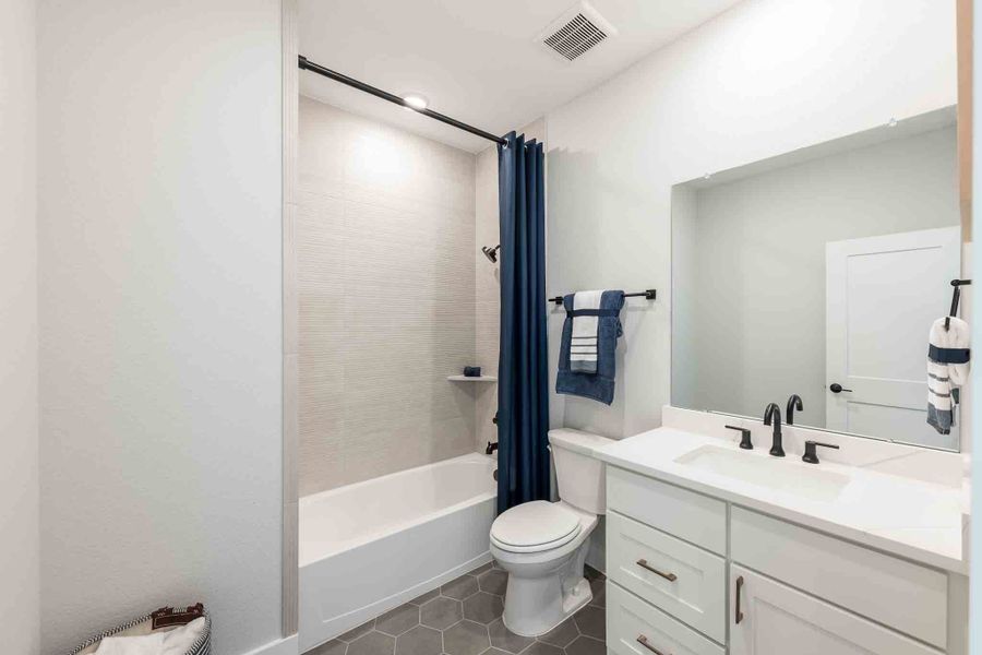 Representative furnished interior of a home built from the Meritage by Tri Pointe Homes in Legacy Grove 1/2 Acre, Montgomery (Image 36).