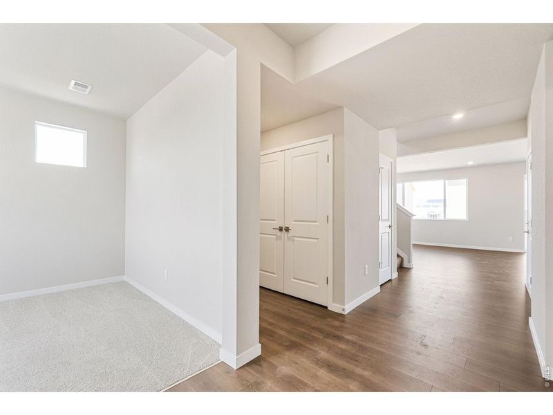 Spacious, unfurnished interior of a new home in Hidden Creek, Frederick (Image 24).