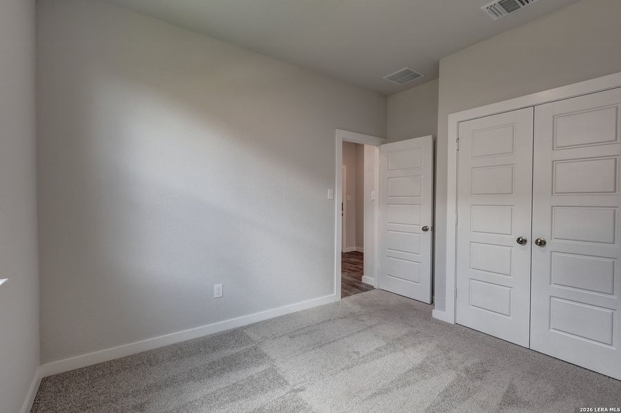 Spacious, unfurnished interior of a new home in Hiddenbrooke, Seguin (Image 20).