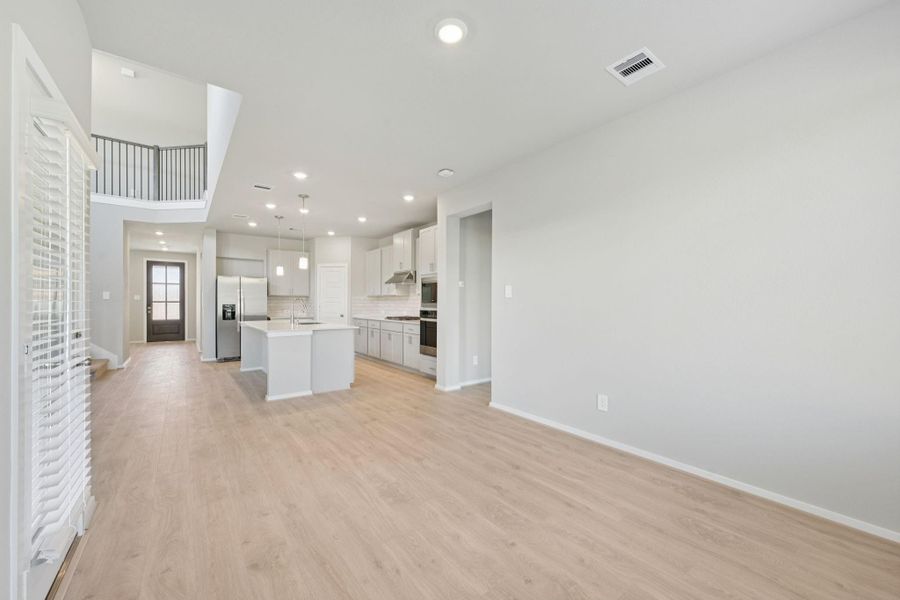 Spacious, unfurnished interior of a new home in Riviera Pines - Classic Series, Huffman (Image 32).