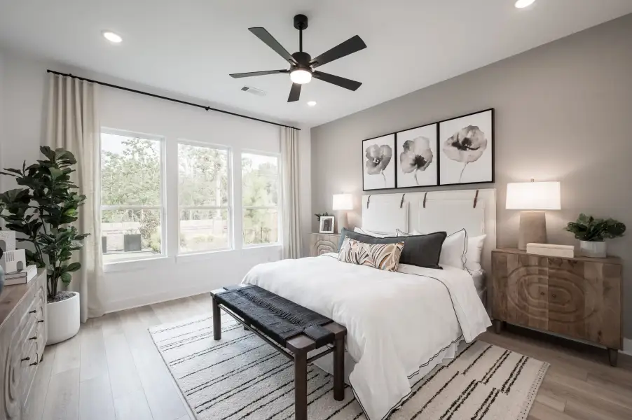 Furnished interior view inside a new home in Clopton Farms, Montgomery (Image 12).