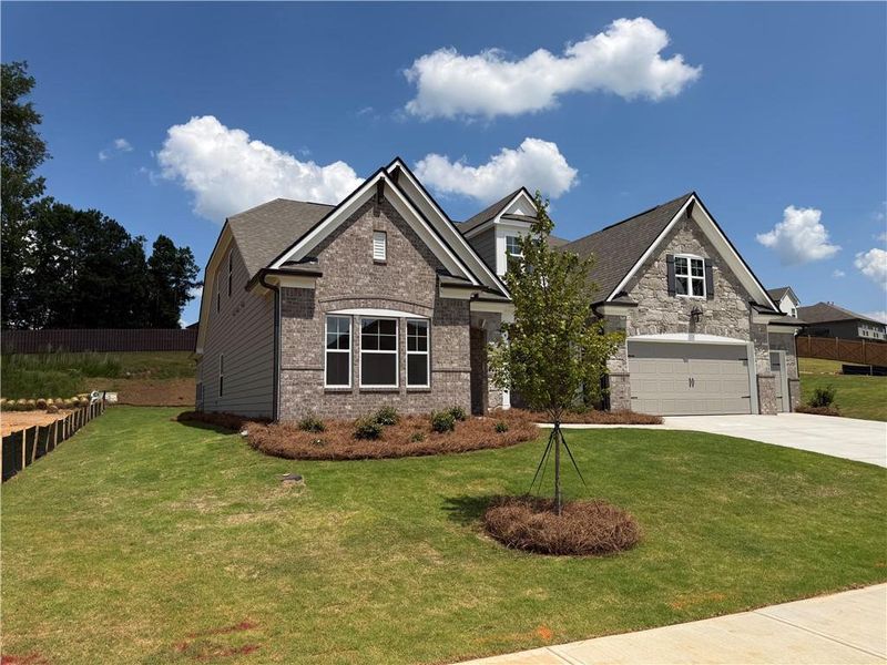 Front exterior of a new home in Mallard’s Landing, Jefferson, GA, highlighting curb appeal (Image 21).