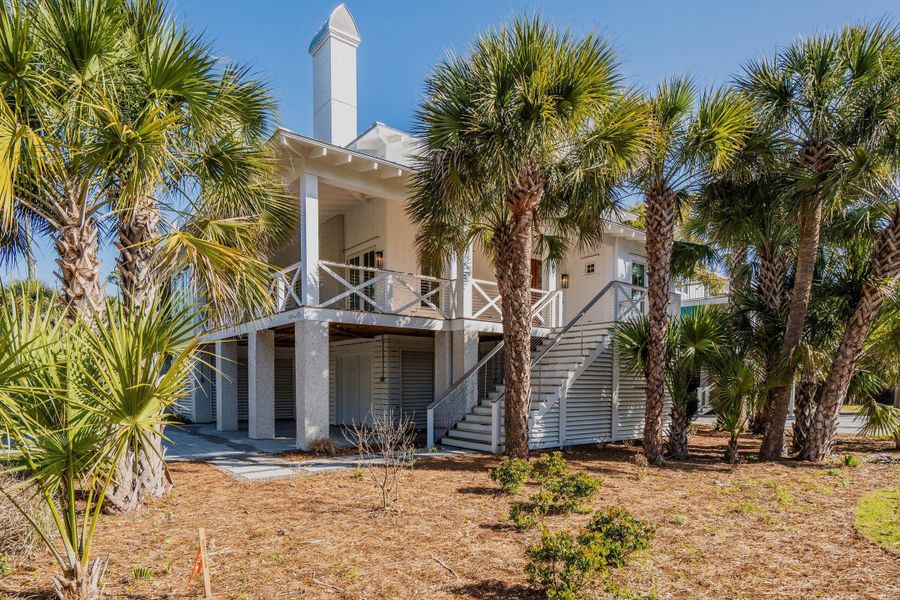 Exterior details and patio area of a home in , Folly Beach (Image 58).