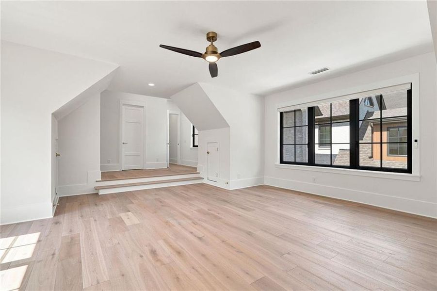 Spacious, unfurnished interior of a new home in , Alpharetta (Image 133). Spacious, unfurnished interior of a new home in , Alpharetta (Image 133).