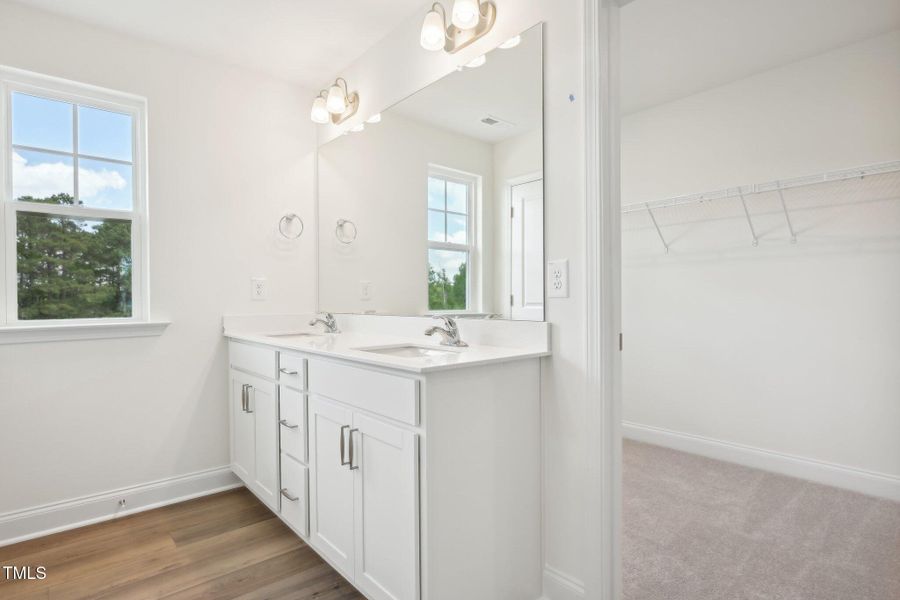 27-web-or-mls-Shelby Meadow Ln-0305-027