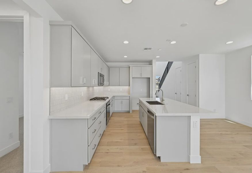 Kitchen - 6 of 16