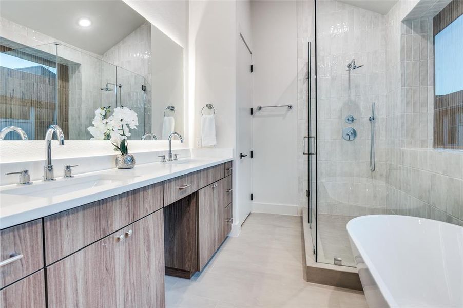 Furnished interior view inside a new home in , Dallas (Image 17).