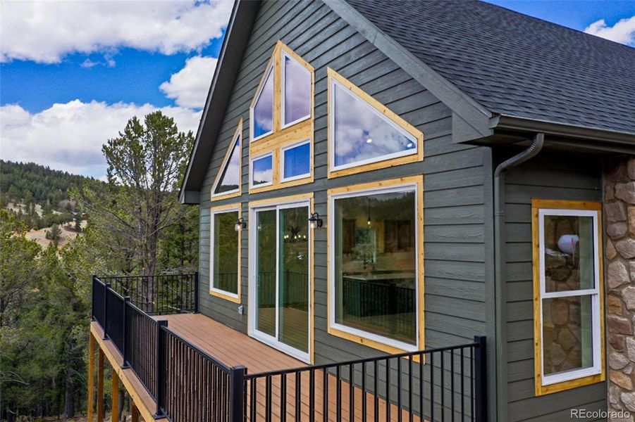 Front exterior of a new home in , Divide, CO, highlighting curb appeal (Image 2). Front exterior of a new home in , Divide, CO, highlighting curb appeal (Image 2).