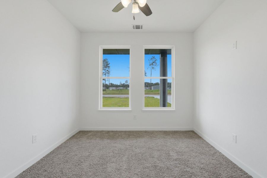 Spacious, unfurnished interior of a new home in , Conroe (Image 29).