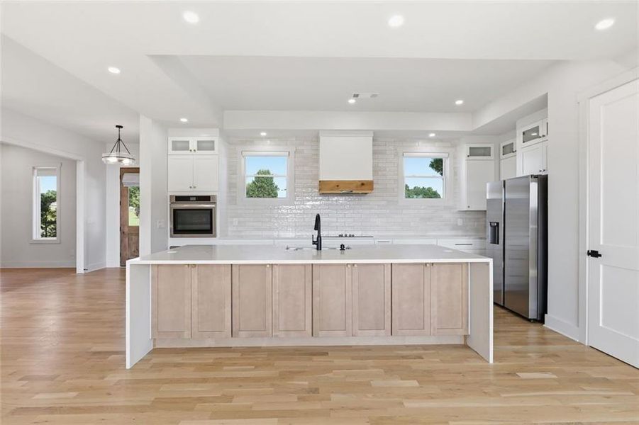 Furnished interior view inside a new home in , Clermont (Image 9).