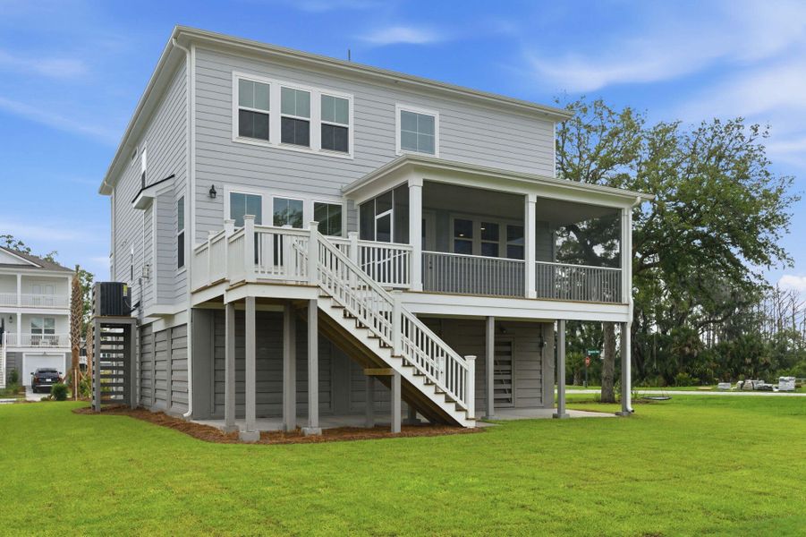 Exterior details and patio area of a home in Liberty Hill Farm, Mount Pleasant (Image 25).
