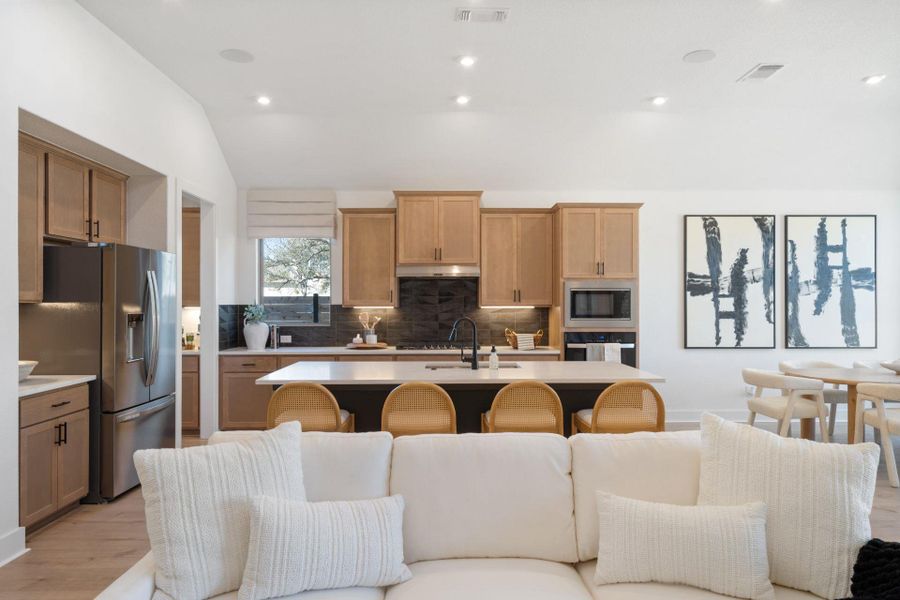 Furnished interior view inside a new home in Highland Village, Georgetown (Image 9).