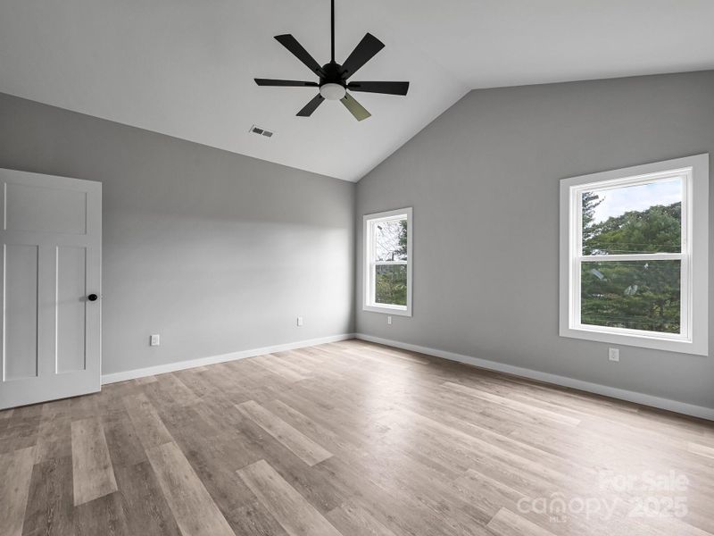 Spacious, unfurnished interior of a new home in , Weaverville (Image 15).