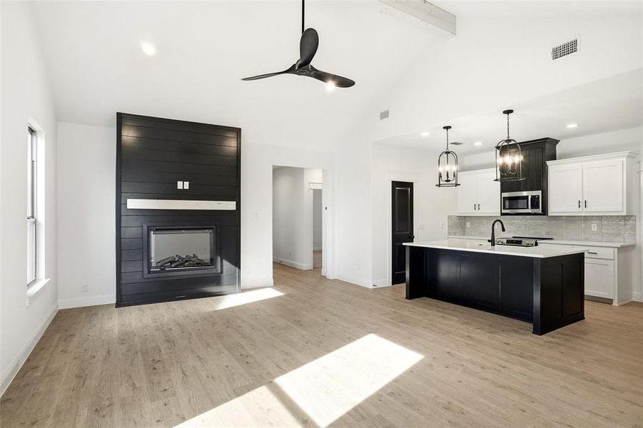 Image 17 of a home in . Image 17 of a home in .