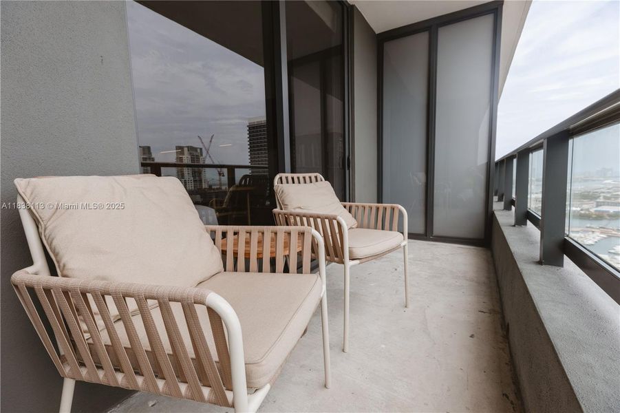 Exterior details and patio area of a home in Gale Hotel & Residences Miami (former Natiivo), Miami (Image 3).