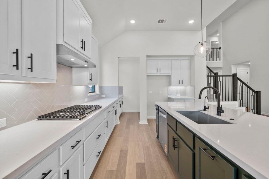 Stunning finishes in Light & Bright Kitchen