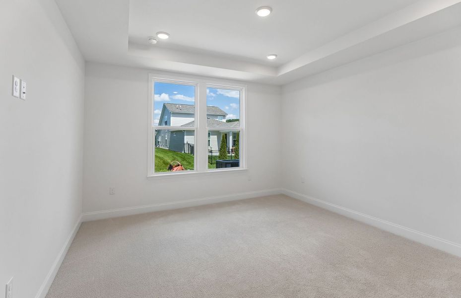 Spacious, unfurnished interior of a new home in Del Webb Southern Harmony, Murfreesboro (Image 34).