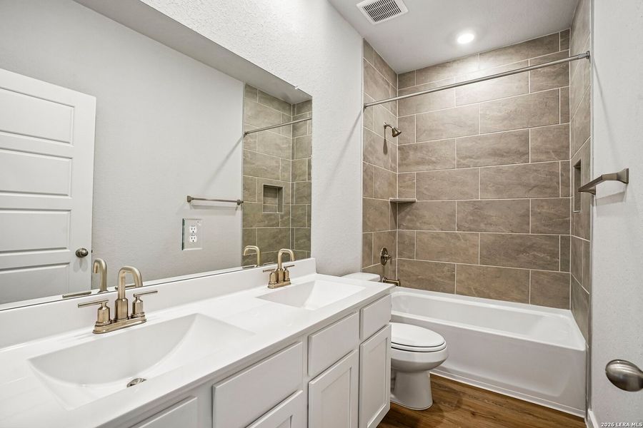 Furnished interior view inside a new home in Highland Ridge, San Antonio (Image 6). Furnished interior view inside a new home in Highland Ridge, San Antonio (Image 6).