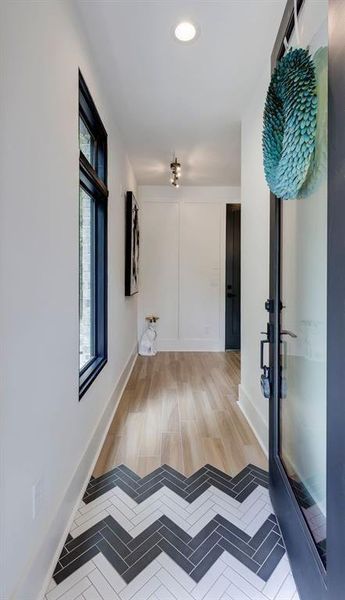 Spacious, unfurnished interior of a new home in , Chamblee (Image 23).