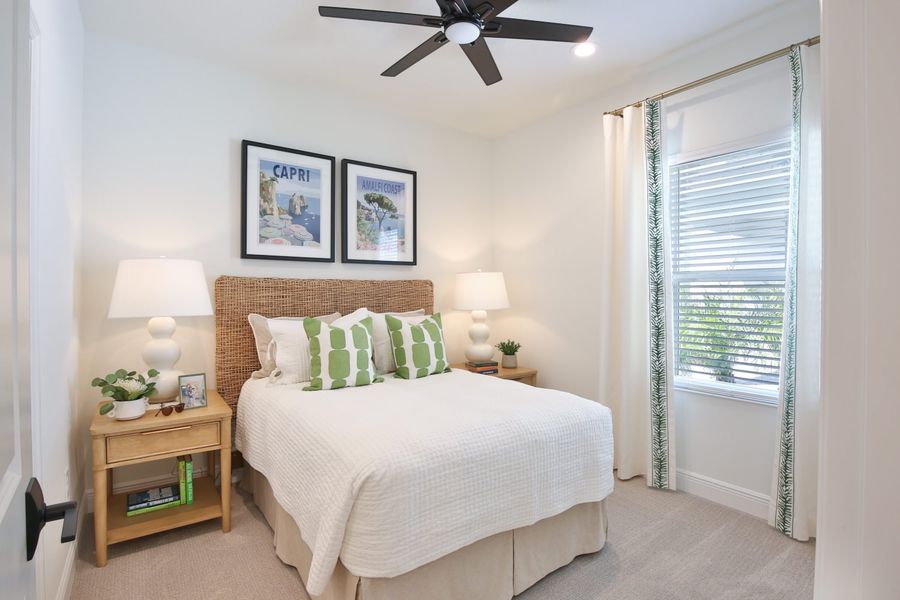 Representative furnished interior of a home built from the Dream 2 by Neal Communities in Boca Royale Golf & Country Club at Wellen Park, Englewood (Image 15).