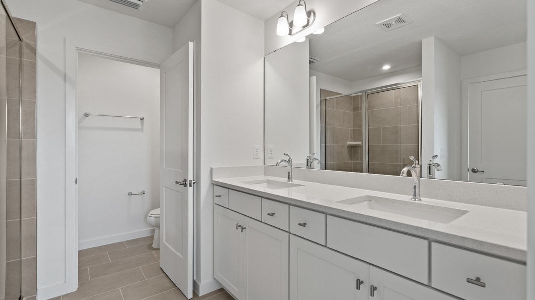 Primary Suit with Bathroom at DRB homes Primary Suit with Bathroom at DRB homes