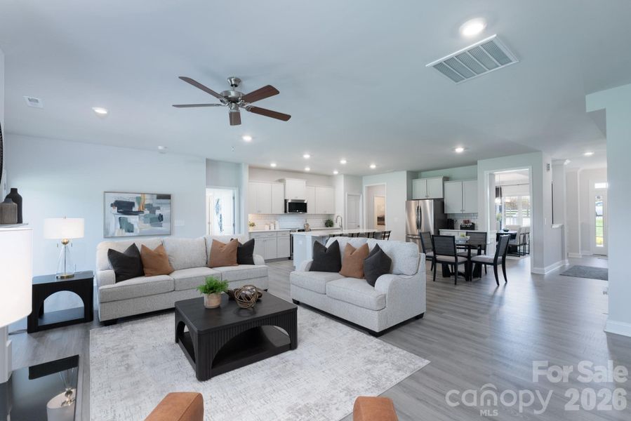 Furnished interior view inside a new home in Cardiff Glyn, Catawba (Image 25).