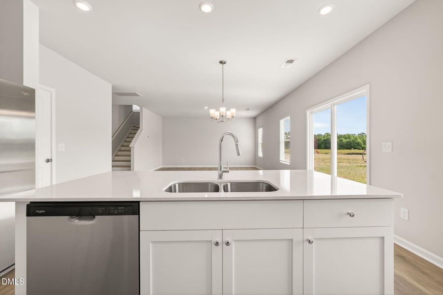 20-web-or-mls-DSC07349 20-web-or-mls-DSC07349