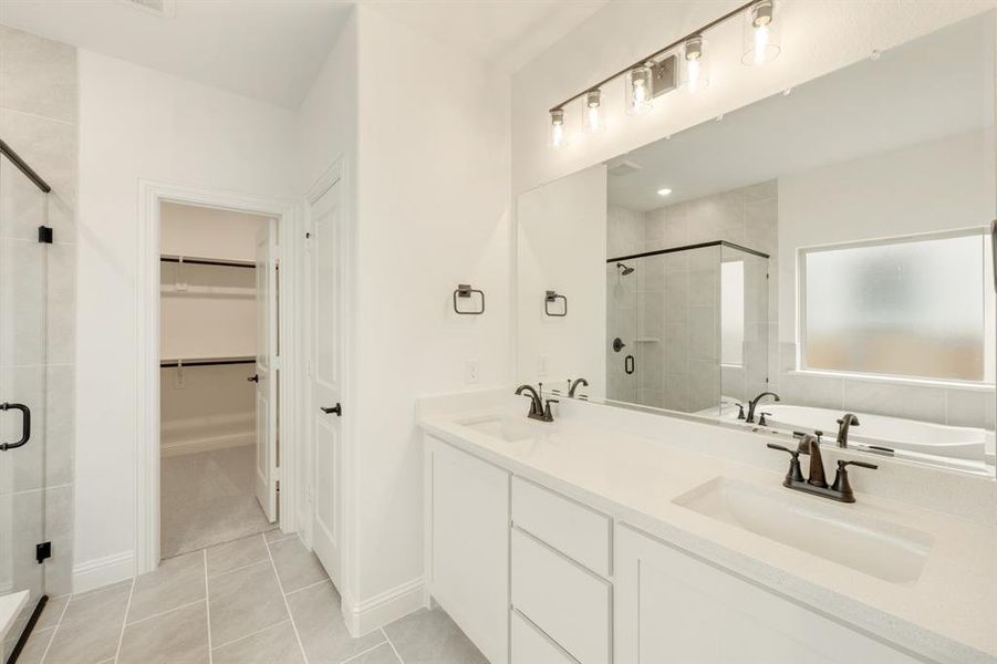 Furnished interior view inside a new home in Painted Tree Woodland District 50, McKinney (Image 8). Furnished interior view inside a new home in Painted Tree Woodland District 50, McKinney (Image 8).