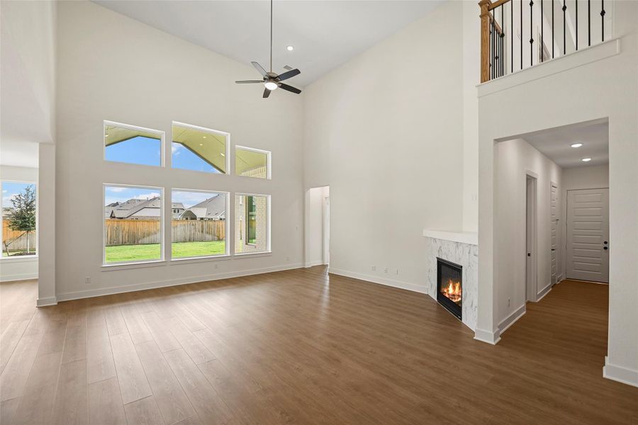 Spacious, unfurnished interior of a new home in Bridgeland 80′, Cypress (Image 16).