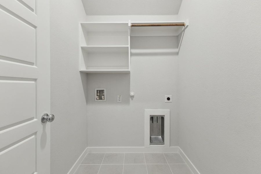 Spacious, unfurnished interior of a new home in Prairie Winds, Hutto (Image 19).