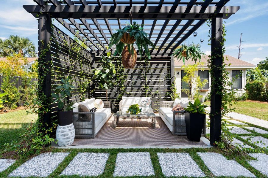 Community amenities in , Charleston (Image 89).