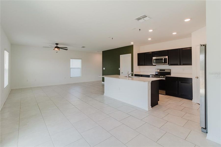 Furnished interior view inside a new home in Peace Creek Reserve, Winter Haven (Image 7). Furnished interior view inside a new home in Peace Creek Reserve, Winter Haven (Image 7).