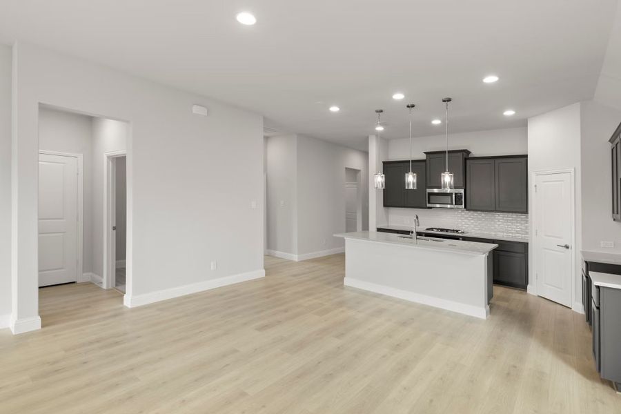 Representative furnished interior of a home built from the Patriot by Rockwell Homes in Walden Pond, Forney (Image 32). Representative furnished interior of a home built from the Patriot by Rockwell Homes in Walden Pond, Forney (Image 32).