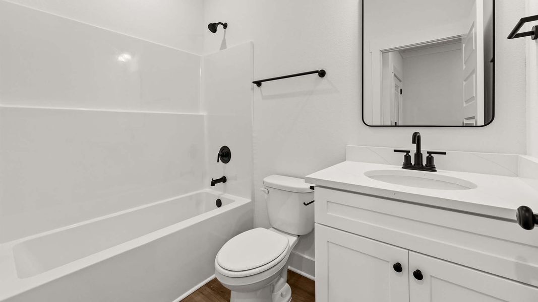 Furnished interior view inside a new home in Caballeros Estates At Hombre, Panama City Beach (Image 10).